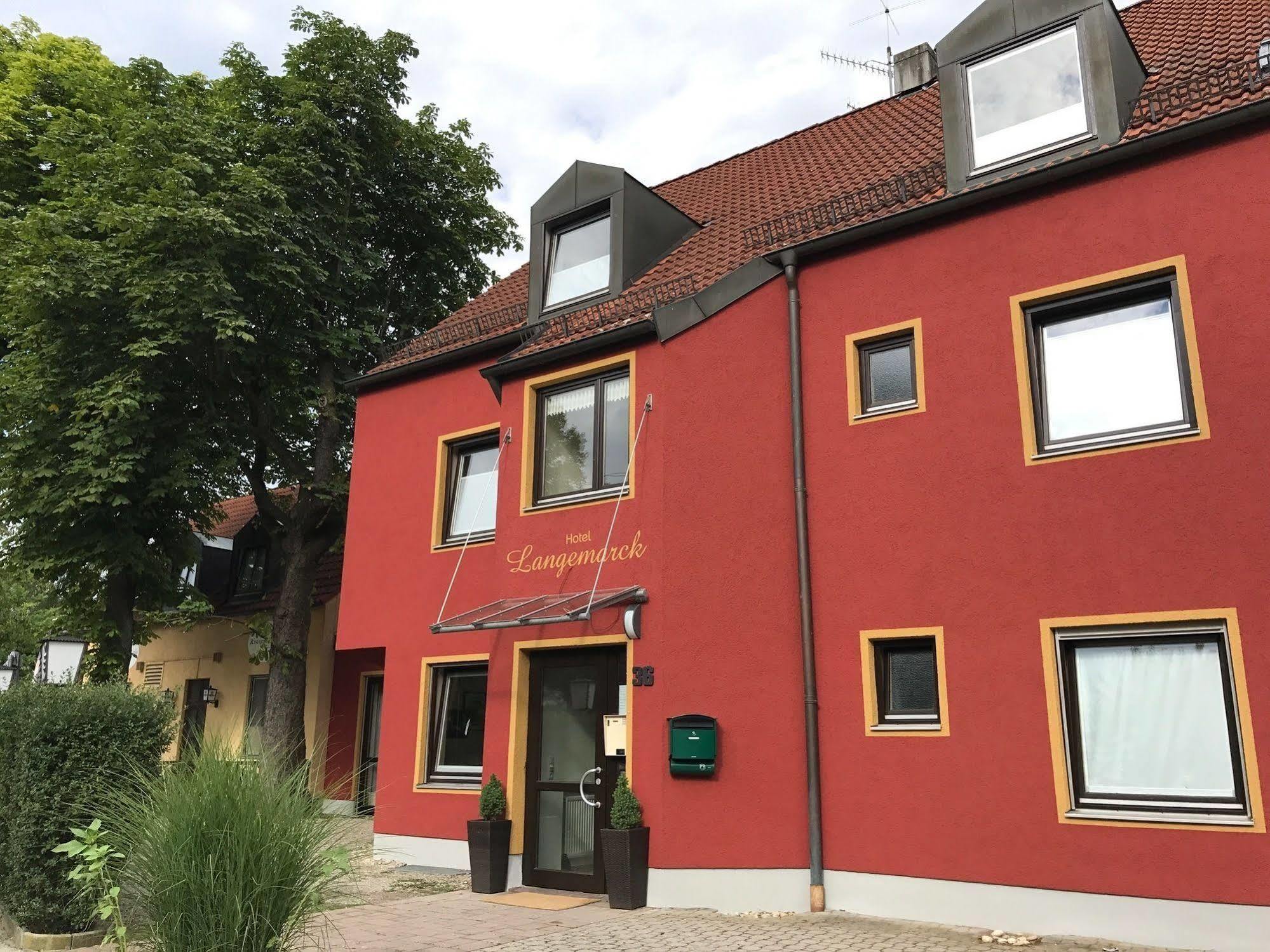 Hotel Augsburg Langemarck Экстерьер фото